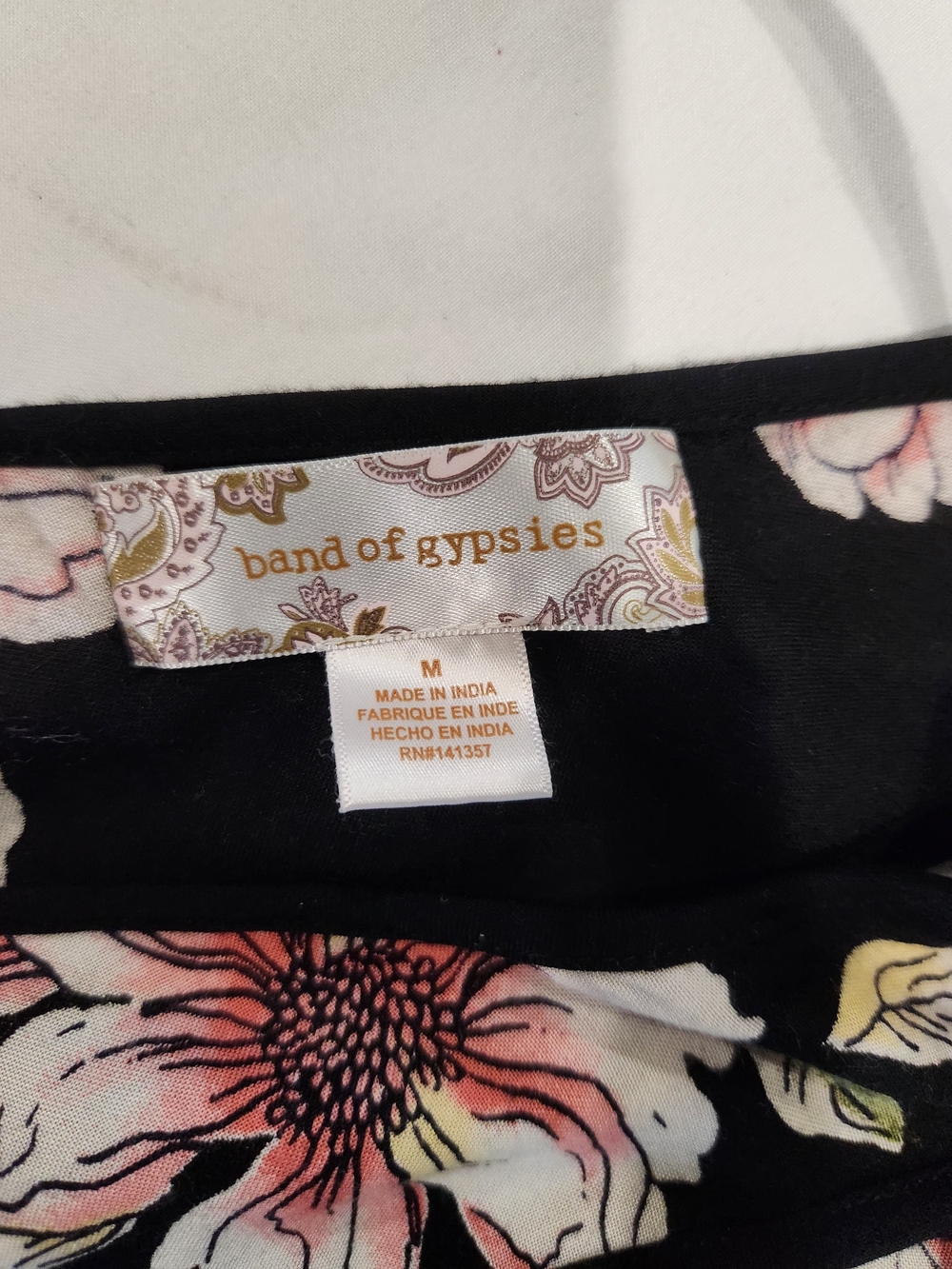 Band of Gypsies Hibiscus Black Floral 2 Piece Faux Wrap Skirt (L) w/crop Top (M) - Picture 9 of 11
